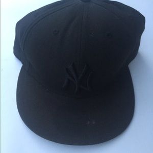New York Yankees MLB Baseball Hat All Black